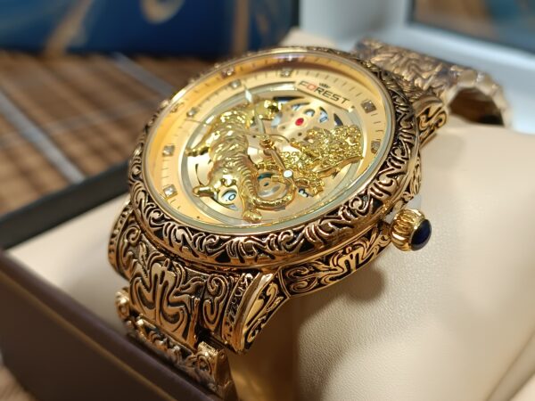 Regal Chronos Dragon King Timepiece - Gold Edition